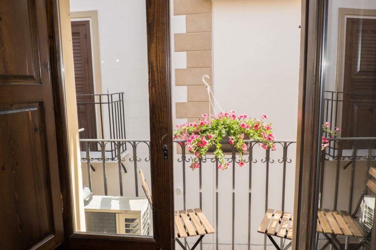 Centro Storico Casa Dell'Orologio Apartment Palermo Exterior photo